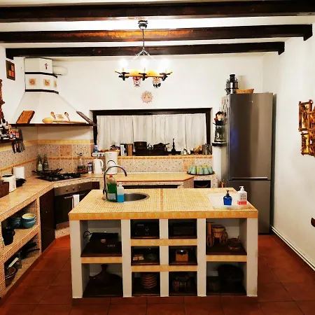 Casa Veveritelor Villa *